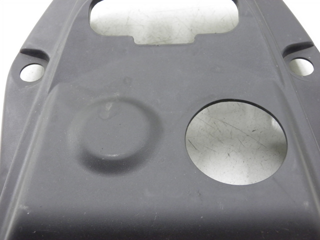 photo de Giunzione carenatura posteriore superiore SYM ORBIT 2 4T 50 (2008 - 2017) - Dettagli dei punti di fissaggio