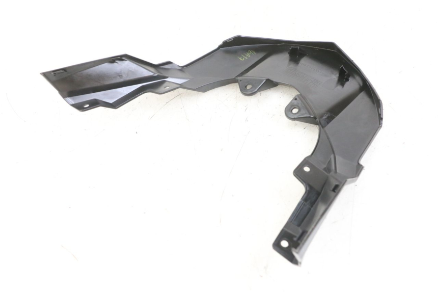 photo de GIUNZIONE PARAFANGO POSTERIORE SUPERIORE KAWASAKI VERSYS ABS 650 (2015 - 2018) - Primo piano tecnico