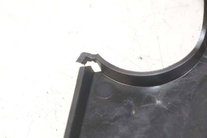 photo de GIUNZIONE PARAFANGO POSTERIORE SUPERIORE HONDA VISION NSC R 50 (2013 - 2015) - Dettaglio del componente