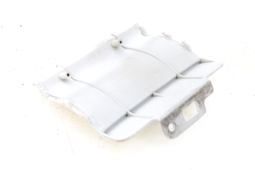 photo de CARENA POSTERIORE CONGIUNZIONE SUPERIORE DAELIM VJ ROADWIN FI 125 (2008 - 2017) - Altra angolazione