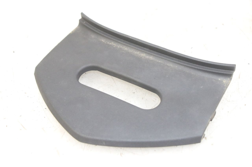 photo de Giunzione carenatura posteriore superiore KYMCO X-CITING XCITING 400 (2014 - 2018) - Vista principale