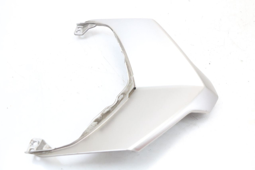 photo de GIUNZIONE PARAFANGO POSTERIORE SUPERIORE YAMAHA XMAX X-MAX ABS 125 (2017 - 2020) - Dettaglio del componente