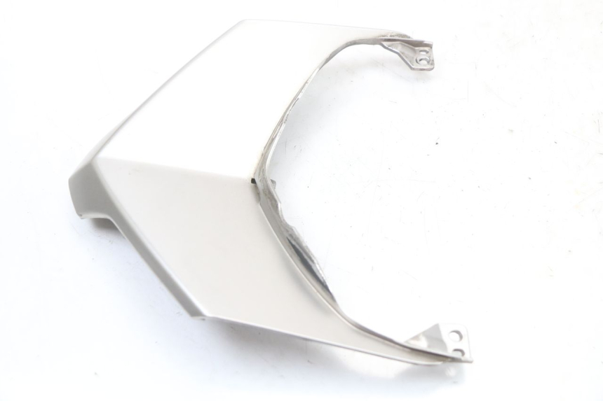 photo de GIUNZIONE PARAFANGO POSTERIORE SUPERIORE YAMAHA XMAX X-MAX ABS 125 (2017 - 2020) - Zoom sullo stato d'uso