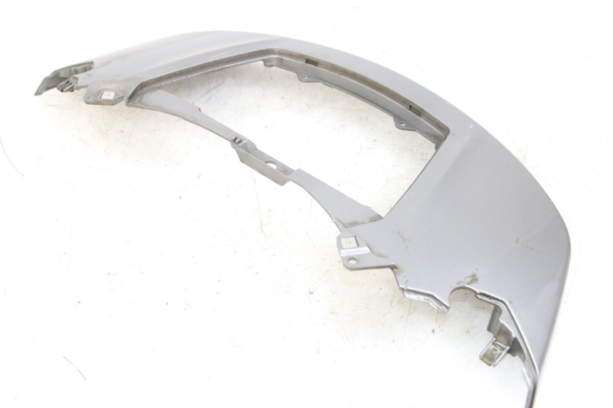 photo de GIUNZIONE PARAFANGO POSTERIORE SUPERIORE PIAGGIO X10 125 (2012 - 2017) - Dettagli dei punti di fissaggio