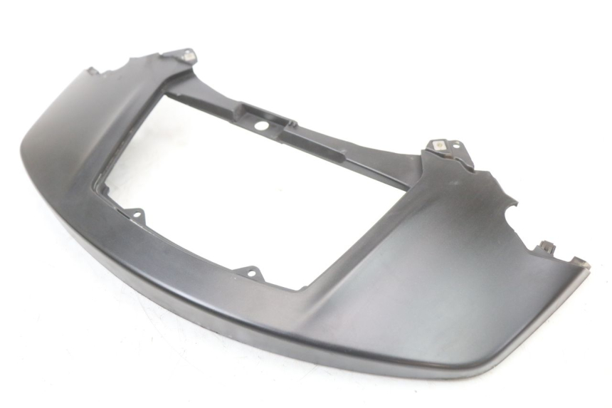 photo de GIUNZIONE PARAFANGO POSTERIORE SUPERIORE PIAGGIO X10 125 (2012 - 2017) - Dettaglio del componente