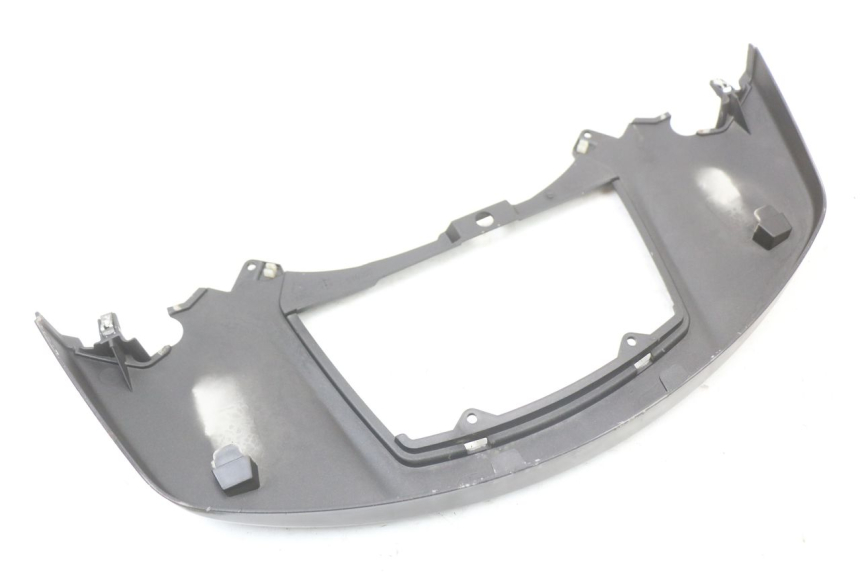 photo de GIUNZIONE PARAFANGO POSTERIORE SUPERIORE PIAGGIO X10 125 (2012 - 2017) - Ricambio usato controllato