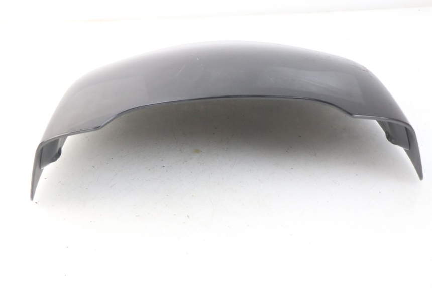 photo de Giunzione carenatura posteriore superiore PIAGGIO X8 125 (2004 - 2007) - Altra angolazione