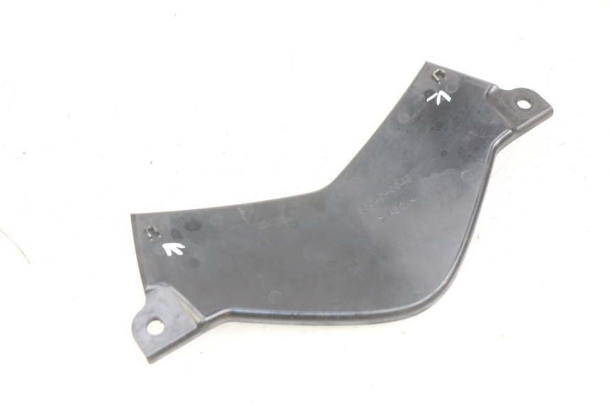 photo de GIUNZIONE PARAFANGO POSTERIORE SUPERIORE KAWASAKI Z 750 (2007 - 2013) - Zoom sullo stato d'uso