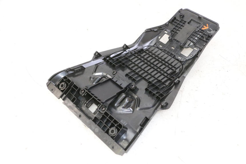 photo de CARENA POSTERIORE CONGIUNZIONE SUPERIORE SEGWAY NINEBOT ZT3 PRO 1 - Altra vista dell'articolo