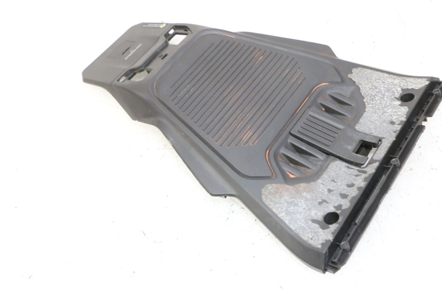 photo de CARENA POSTERIORE CONGIUNZIONE SUPERIORE SEGWAY NINEBOT ZT3 PRO 1 - Altra angolazione