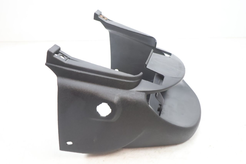 photo de CARENA POSTERIORE CONGIUNZIONE PEUGEOT TREKKER TKR 50 (2005 - 2014) - Zoom sullo stato d'uso