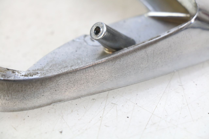 photo de GIUNZIONE PARAFANGO POSTERIORE PIAGGIO VESPA S 2T 50 (2007 - 2014) - Zoom sullo stato d'uso