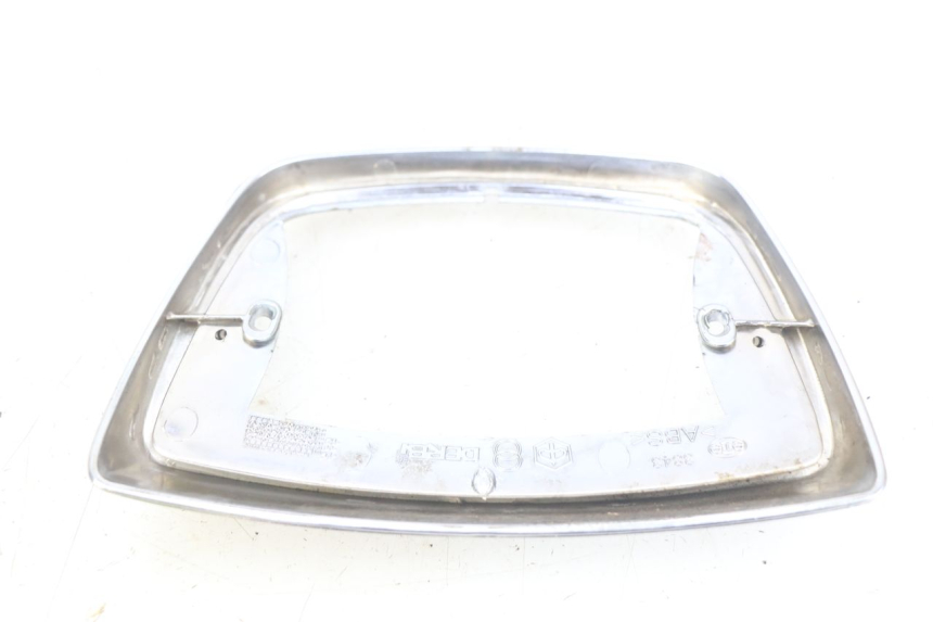 photo de GIUNZIONE PARAFANGO POSTERIORE PIAGGIO VESPA S 2T 50 (2007 - 2014) - Altra angolazione