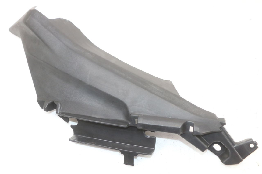 photo de CARENA POSTERIORE CONGIUNZIONE YAMAHA XMAX X-MAX ABS 125 (2017 - 2020) - Zoom sullo stato d'uso