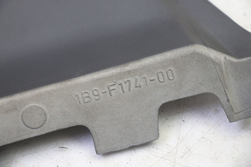 photo de GIUNZIONE PARAFANGO POSTERIORE YAMAHA X-MAX XMAX 250 (2006 - 2009) - Vista d'insieme del prodotto