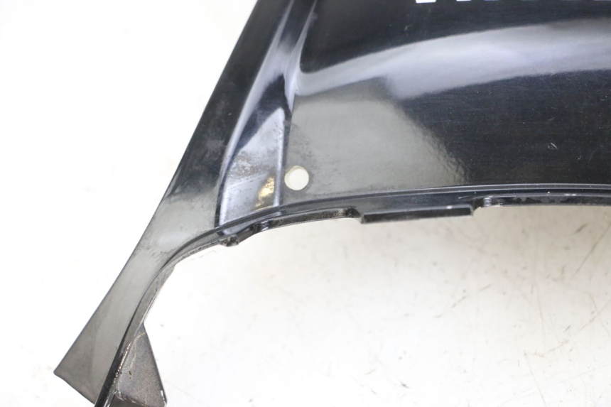 photo de GIUNZIONE PARAFANGO POSTERIORE YAMAHA XMAX X-MAX 125 (2006 - 2009) - Altra angolazione