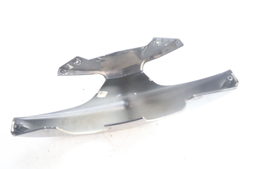 photo de GIUNZIONE PARAFANGO POSTERIORE YAMAHA X-MAX XMAX 125 (2010 - 2013) - Dettagli dei punti di fissaggio
