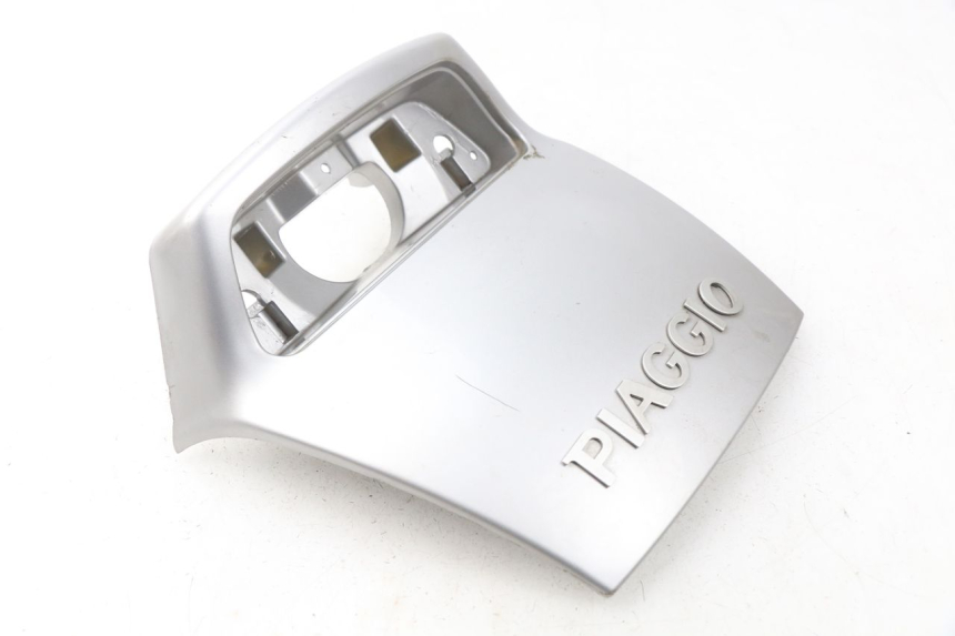 photo de GIUNZIONE PARAFANGO POSTERIORE PIAGGIO X9 125 (2000 - 2003) - Vista d'insieme del prodotto