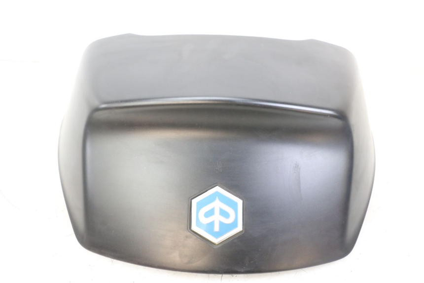 photo de GIUNZIONE PARAFANGO POSTERIORE PIAGGIO XEVO - X EVO 125 (2007 - 2017) - Stato della superficie e materiale