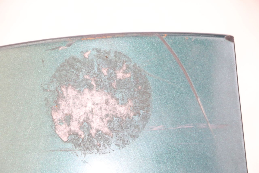 photo de CARENA POSTERIORE CONGIUNZIONE YAMAHA XJN DIVERSION 600 (2000 - 2003) - Zoom sullo stato d'uso