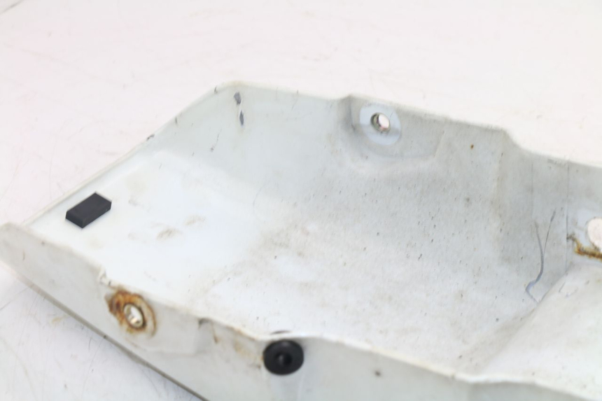 photo de Giunzione carenatura posteriore HONDA XLV TRANSALP 600 (1987 - 1990) - Zoom sullo stato d'uso