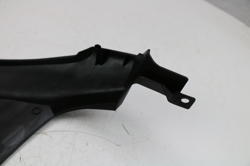 photo de Giunzione carenatura posteriore HONDA XLV VARADERO 125 (2000 - 2006) - Zoom sullo stato d'uso