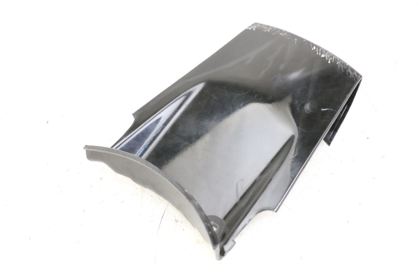 photo de CARENA POSTERIORE CONGIUNZIONE YAMAHA BW'S NG NEXT GENERATION 50 (1996 - 2003) - Primo piano tecnico