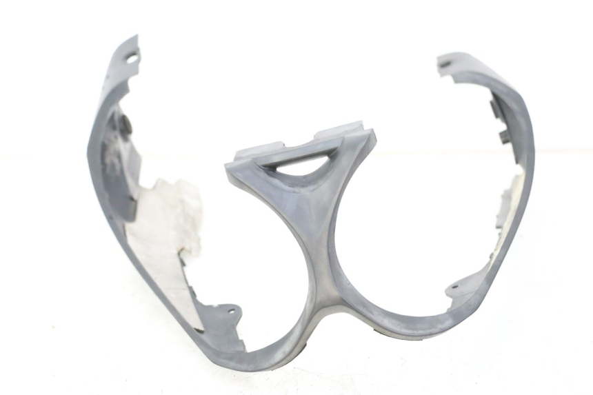 photo de CARENA POSTERIORE CONGIUNZIONE YAMAHA FZ6 FAZER S2 600 (2007 - 2011) - Zoom sullo stato d'uso