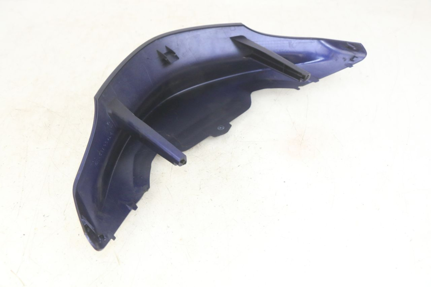 photo de GIUNZIONE PARAFANGO POSTERIORE YAMAHA YP MAJESTY 400 (2004 - 2008) - Primo piano tecnico