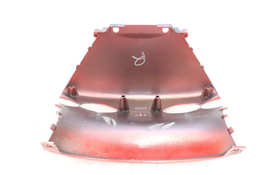 photo de CARENA POSTERIORE CONGIUNZIONE YAMAHA YP MAJESTY 125 (1998 - 2001) - Primo piano tecnico