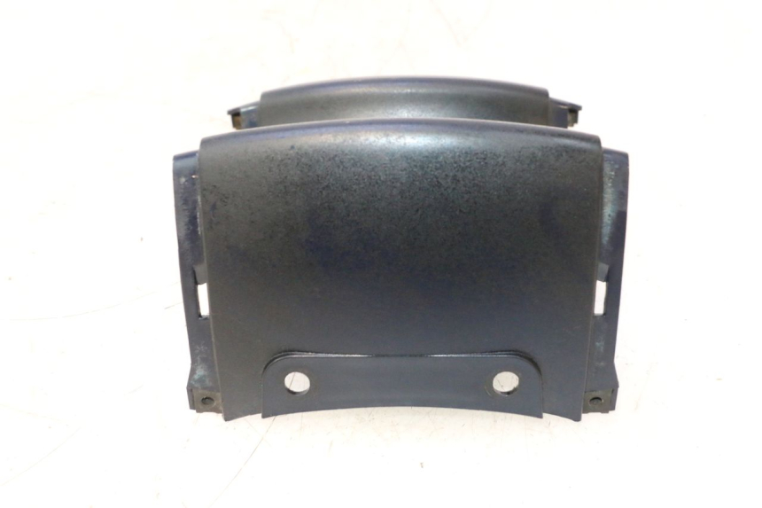 photo de CARENA POSTERIORE CONGIUNZIONE YAMAHA YP MAJESTY 125 (2002 - 2006) - Dettagli dei punti di fissaggio