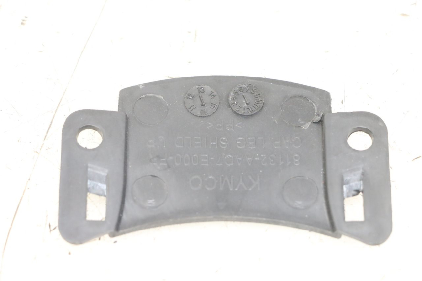 photo de GIUNZIONE CARENA ANTERIORE KYMCO AGILITY 4T 50 (2018 - 2022) - Dettaglio del componente