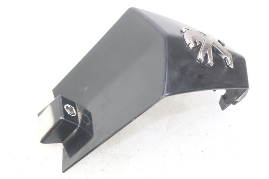 photo de GIUNZIONE CARENA ANTERIORE PEUGEOT CITYSTAR 2T 50 (2018 - 2021) - Primo piano tecnico