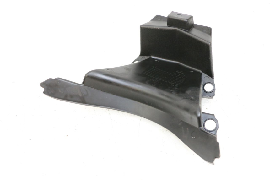 photo de GIUNZIONE CARENA ANTERIORE PEUGEOT CITYSTAR 50 (2013 - 2017) - Zoom sullo stato d'uso