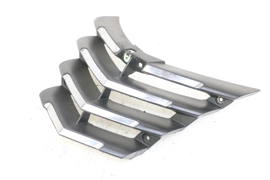 photo de GIUNZIONE CARENA ANTERIORE PEUGEOT CITYSTAR 50 (2013 - 2017) - Altra angolazione