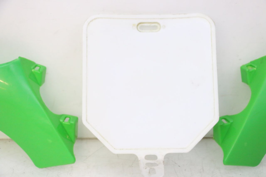 photo de GIUNZIONE CARENA ANTERIORE LONCIN DIRT BIKE 125 - Primo piano tecnico