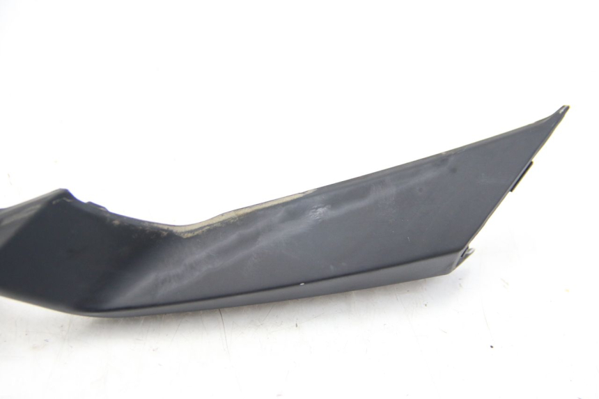 photo de GIUNZIONE CARENA ANTERIORE JM MOTORS EVOLIS 4T 50 (2018 - 2022) - Stato della superficie e materiale