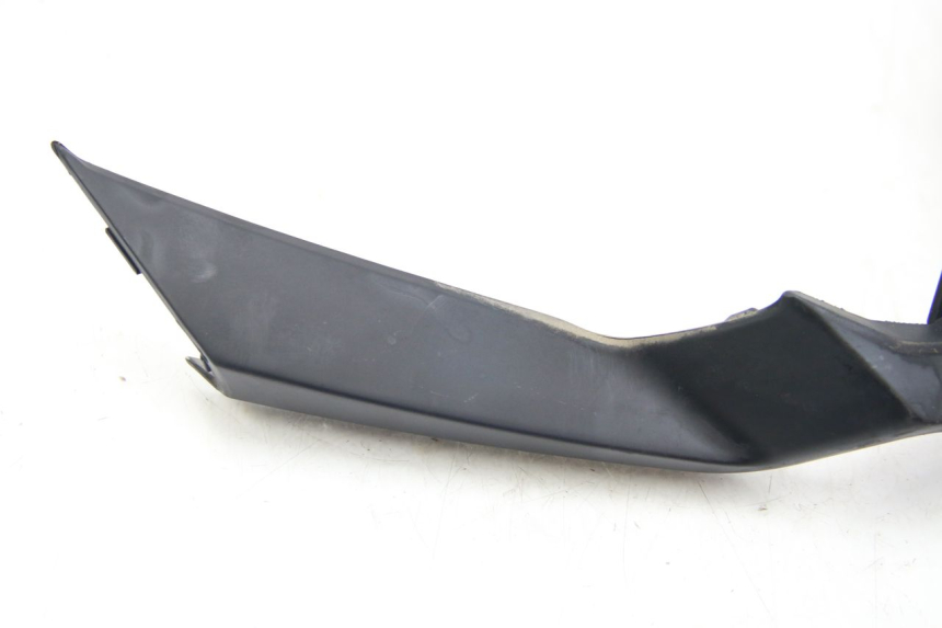 photo de GIUNZIONE CARENA ANTERIORE JM MOTORS EVOLIS 4T 50 (2018 - 2022) - Marcature e riferimenti originali