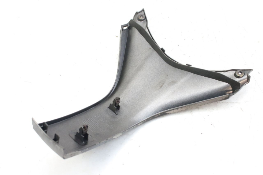 photo de GIUNZIONE CARENA ANTERIORE HONDA FES S-WING SWING ABS 125 (2007 - 2015) - Dettaglio del componente