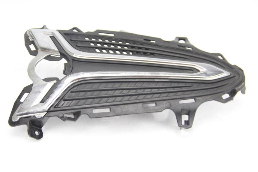 photo de Giunzione carena anteriore MBK FLIPPER 115 (2013 - 2017) - Altra angolazione