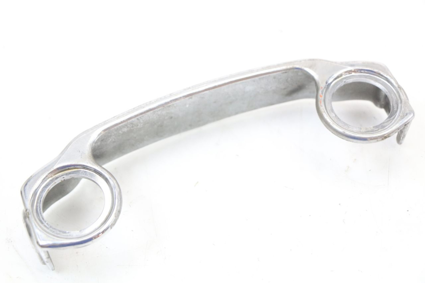 photo de CARENA ANTERIORE CONGIUNZIONE SUZUKI GN 125 (1997 - 2000) - Zoom sullo stato d'uso