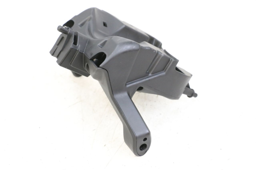 photo de CARENA ANTERIORE CONGIUNZIONE HUSQVARNA SVARTPILEN 401 (2018 - 2023) - Primo piano tecnico