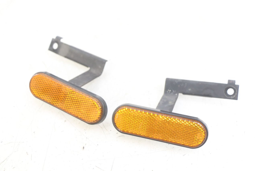 photo de GIUNZIONE PARAURTI ANTERIORE INF KYMCO AGILITY 16+ 4T 50 (2018 - 2023) - Vista principale