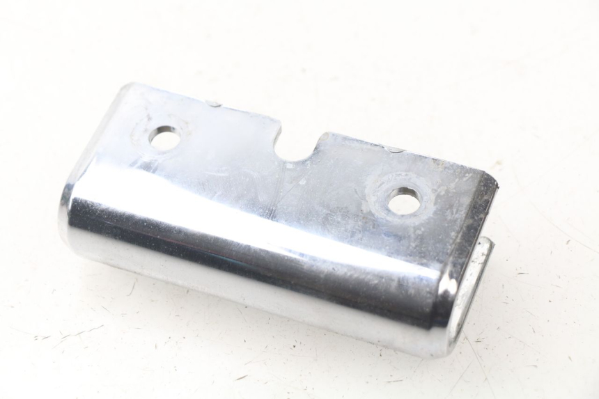 photo de Giunzione carena anteriore inf HYOSUNG AQUILA GV 125 (2009 - 2016) - Vista principale