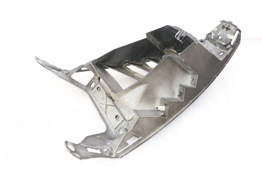 photo de CARENA ANTERIORE CONGIUNZIONE PEUGEOT CITYSTAR 125 (2011 - 2017) - Dettaglio del componente
