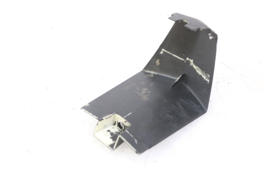 photo de GIUNZIONE PARAURTI ANTERIORE INF PEUGEOT CITYSTAR 50 (2013 - 2017) - Zoom sullo stato d'uso