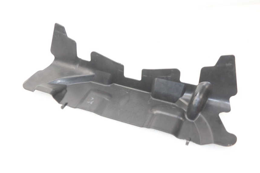 photo de Giunzione carena anteriore inf SUZUKI GSX-R GSXR K16 1000 (2012 - 2016) - Vista principale