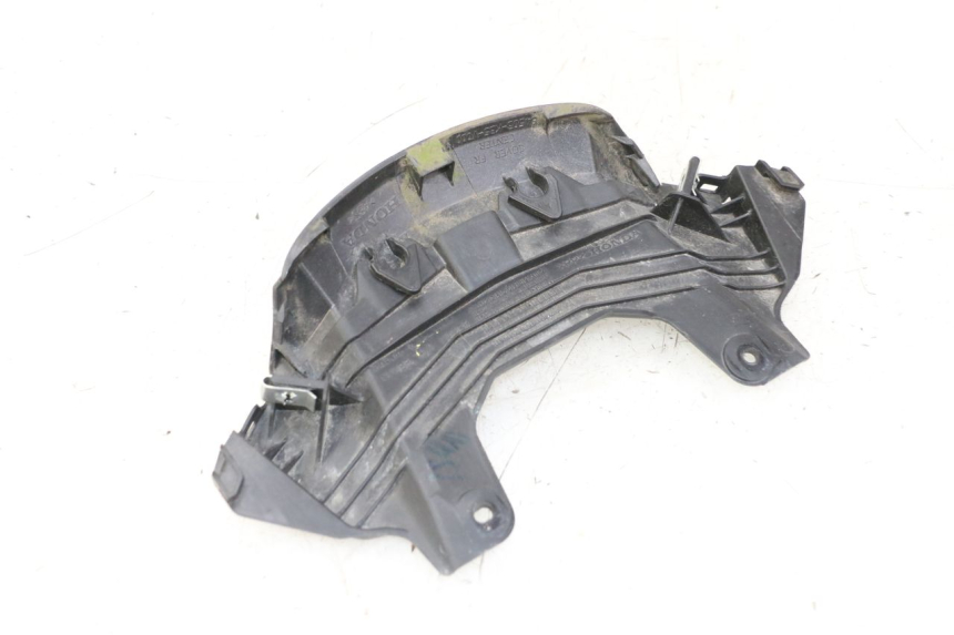 photo de CARENA ANTERIORE CONGIUNZIONE HONDA PCX (JF57/JF64) 125 (2014 - 2018) - Altra angolazione