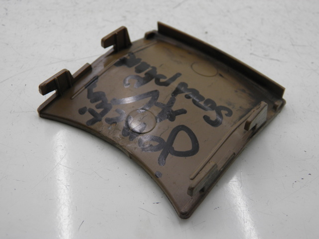 photo de Giunzione carenatura anteriore inferiore HONDA SH 125 (2005 - 2008) - Dettaglio del componente