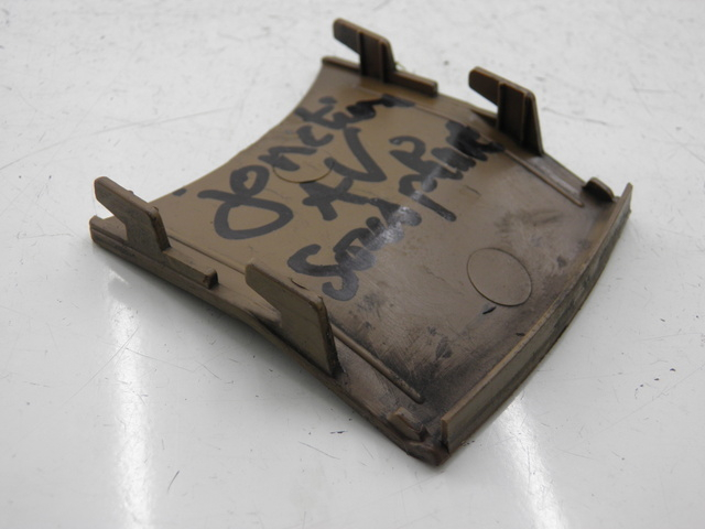 photo de Giunzione carenatura anteriore inferiore HONDA SH 125 (2005 - 2008) - Altra angolazione